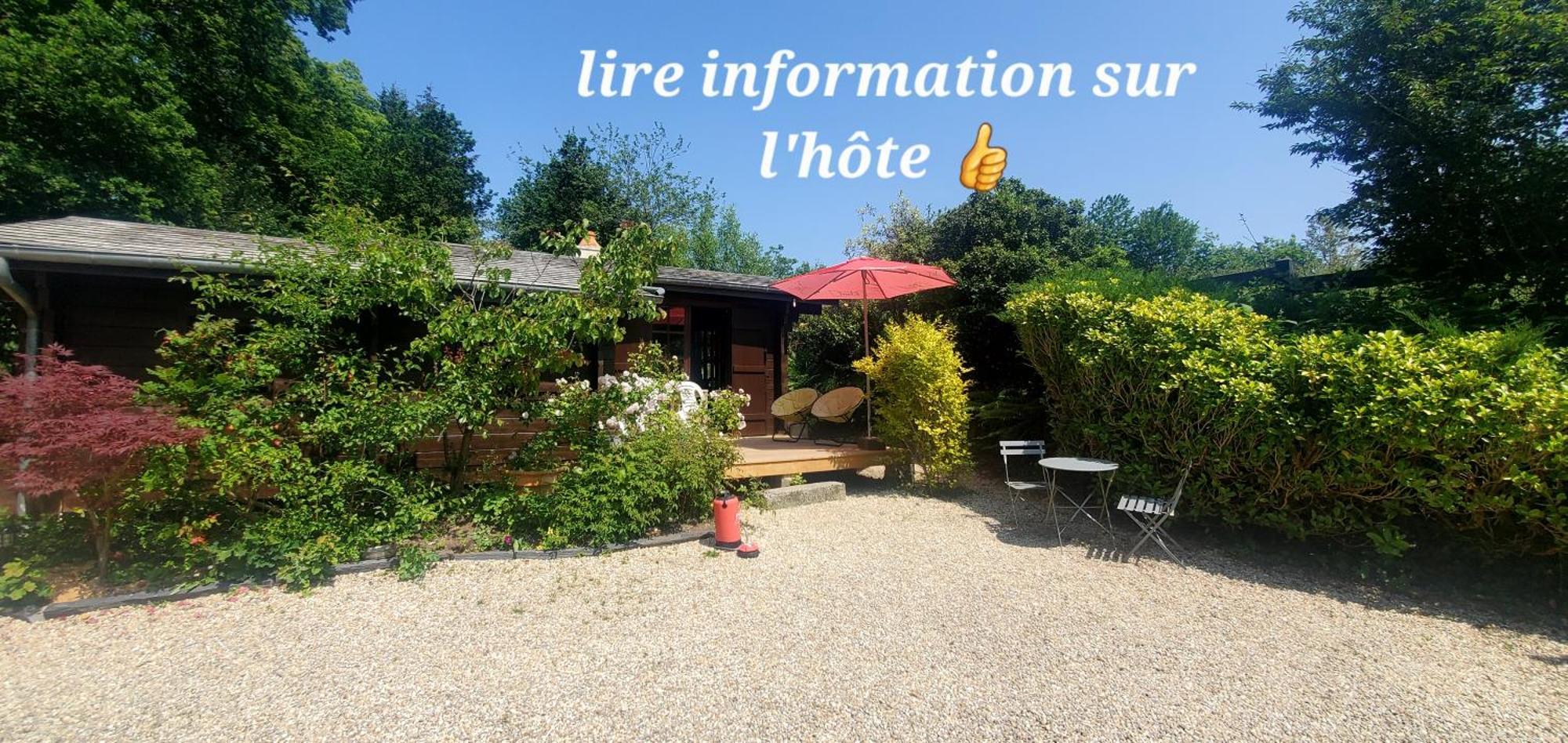 Chalet En Pleine Nature Au Bord D'Un Etang Lanvallay Ngoại thất bức ảnh